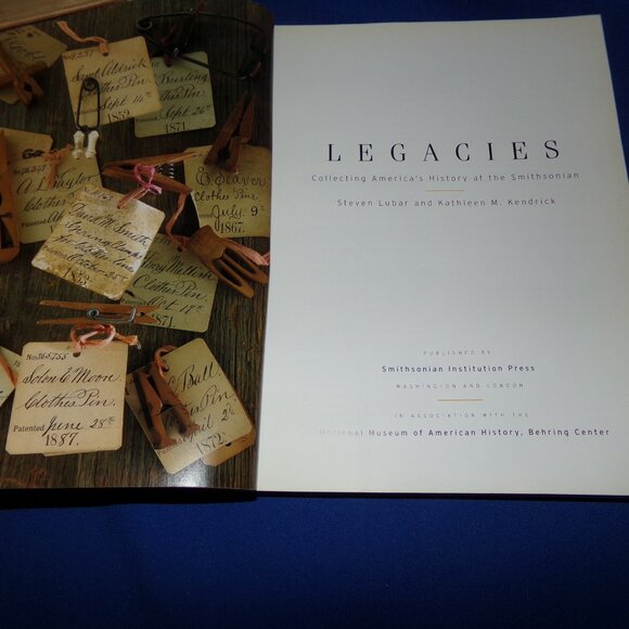 Vintage Large Oversized Softcover Book - Legacies - Smithsonian Museum - 2001 - Picture 4 of 15